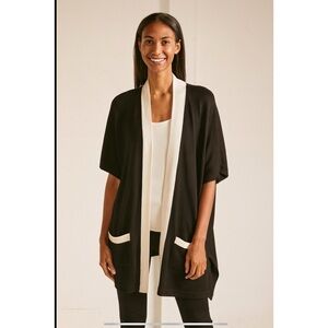 KARL LAGERFELD PARIS OPEN FRONT CARDIGAN PONCHO CAPE POCKETS TIMELESS GLAMOUR OS
